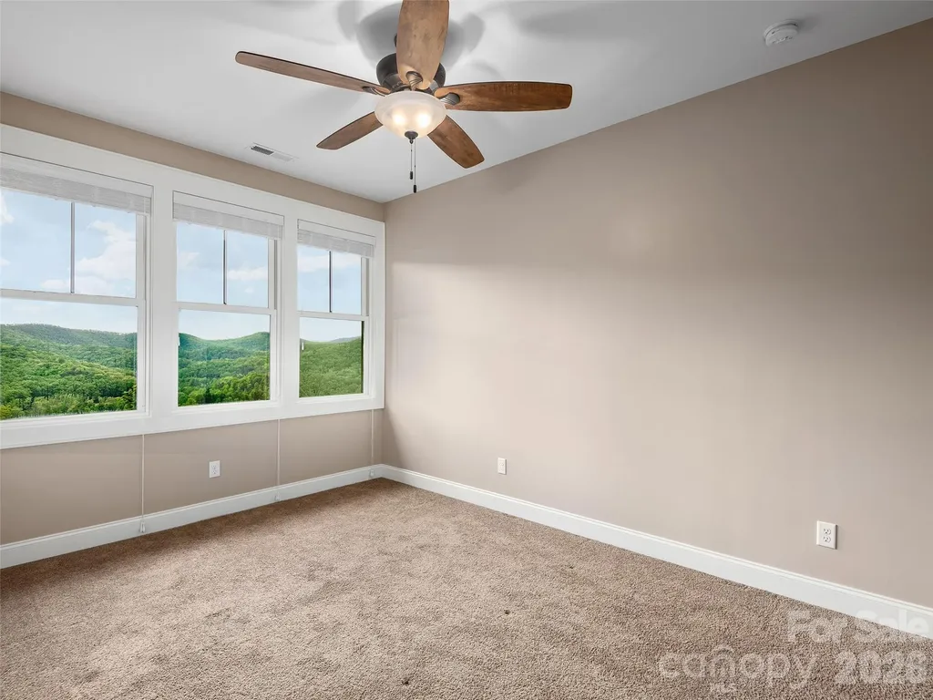 91 Watershed Way Horse Shoe NC 28742