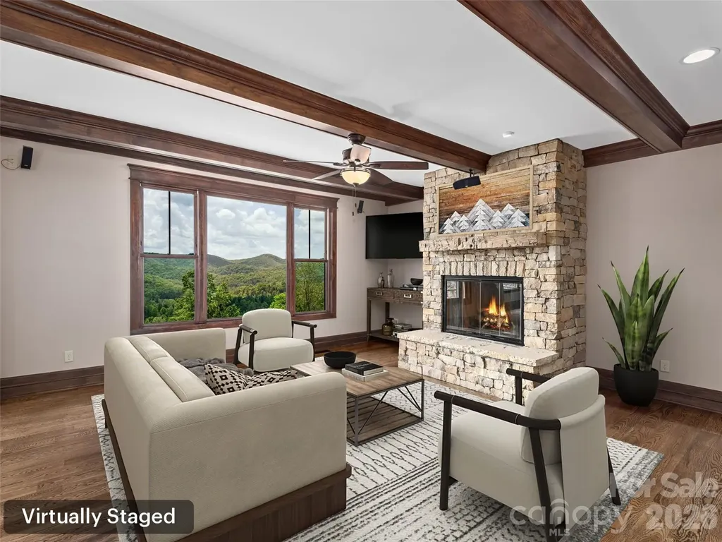91 Watershed Way Horse Shoe NC 28742