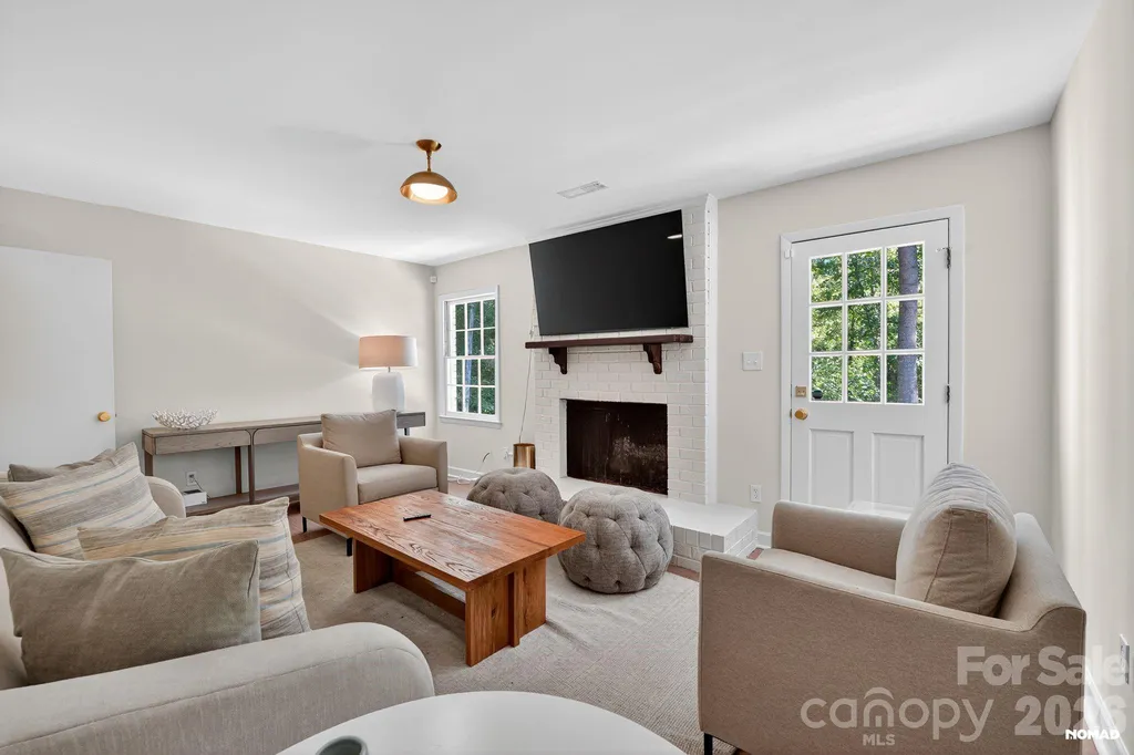 7107 Valley Haven Drive Charlotte NC 28211