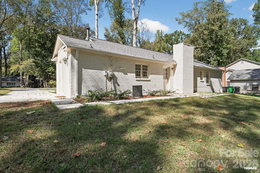 7107 Valley Haven Drive Charlotte NC 28211