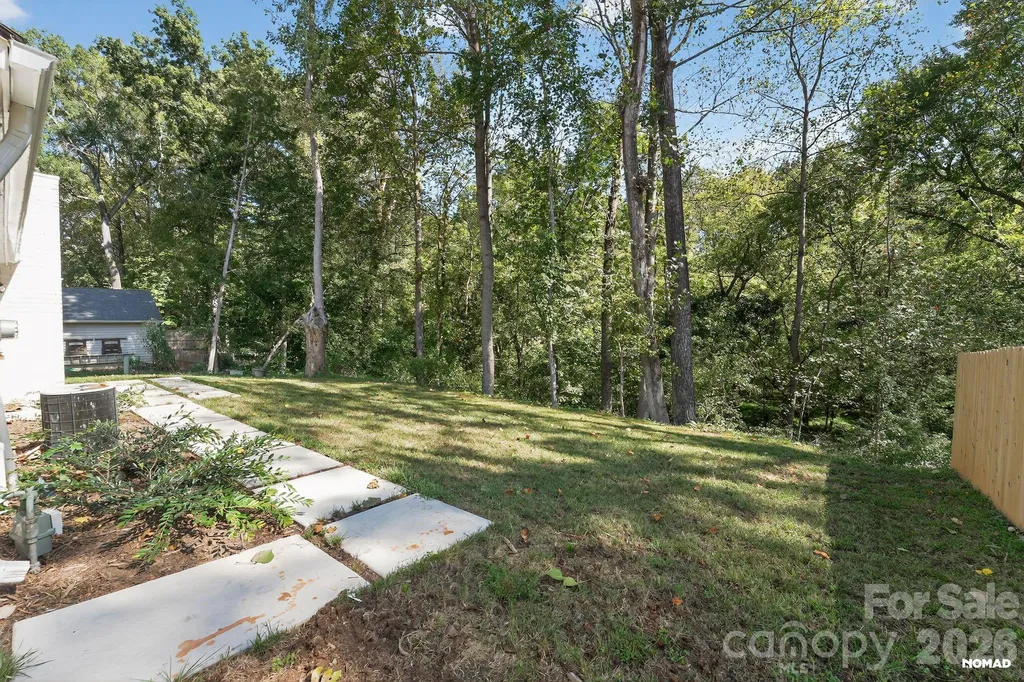 7107 Valley Haven Drive Charlotte NC 28211