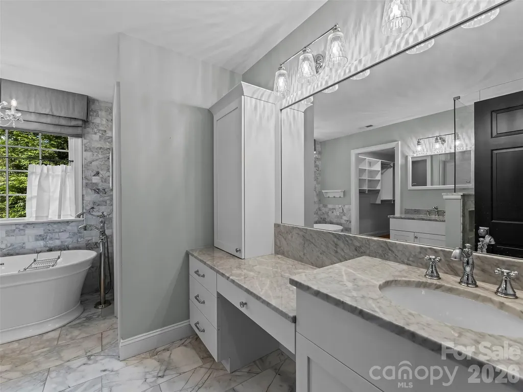 30 White Oak Road Asheville NC 28803