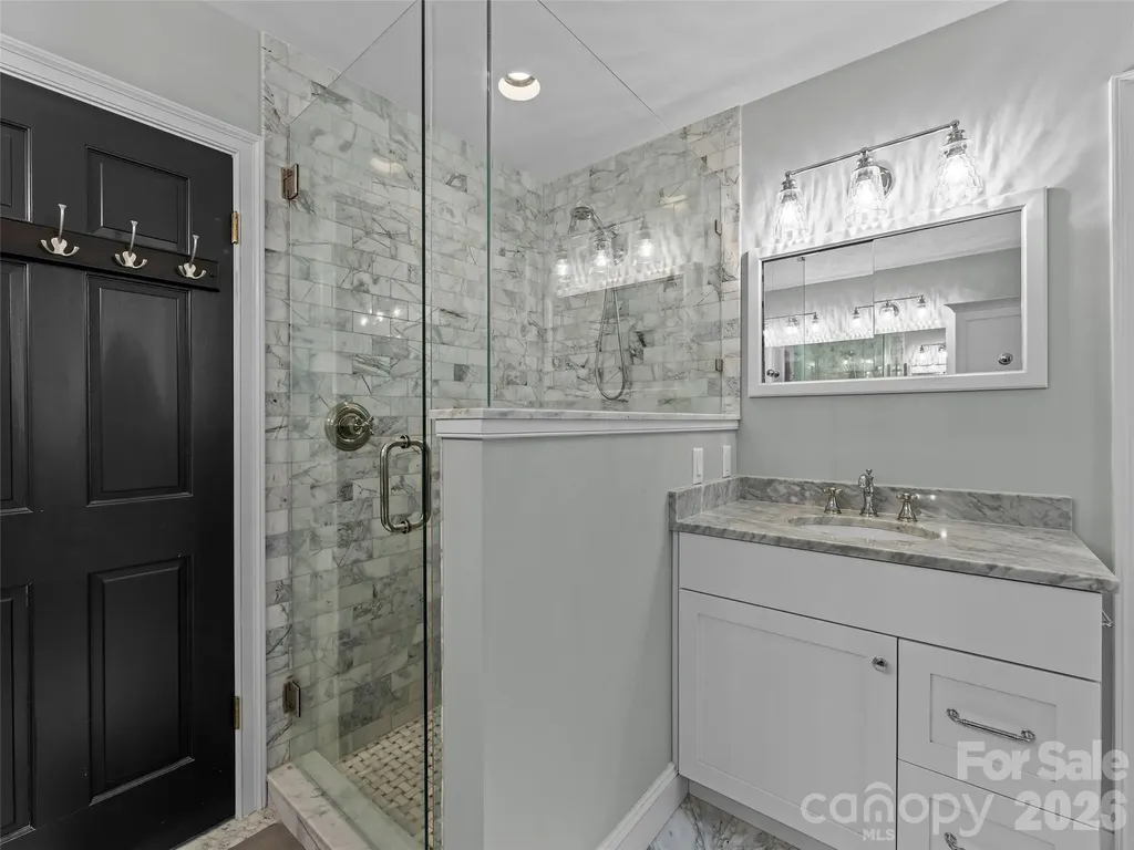 30 White Oak Road Asheville NC 28803