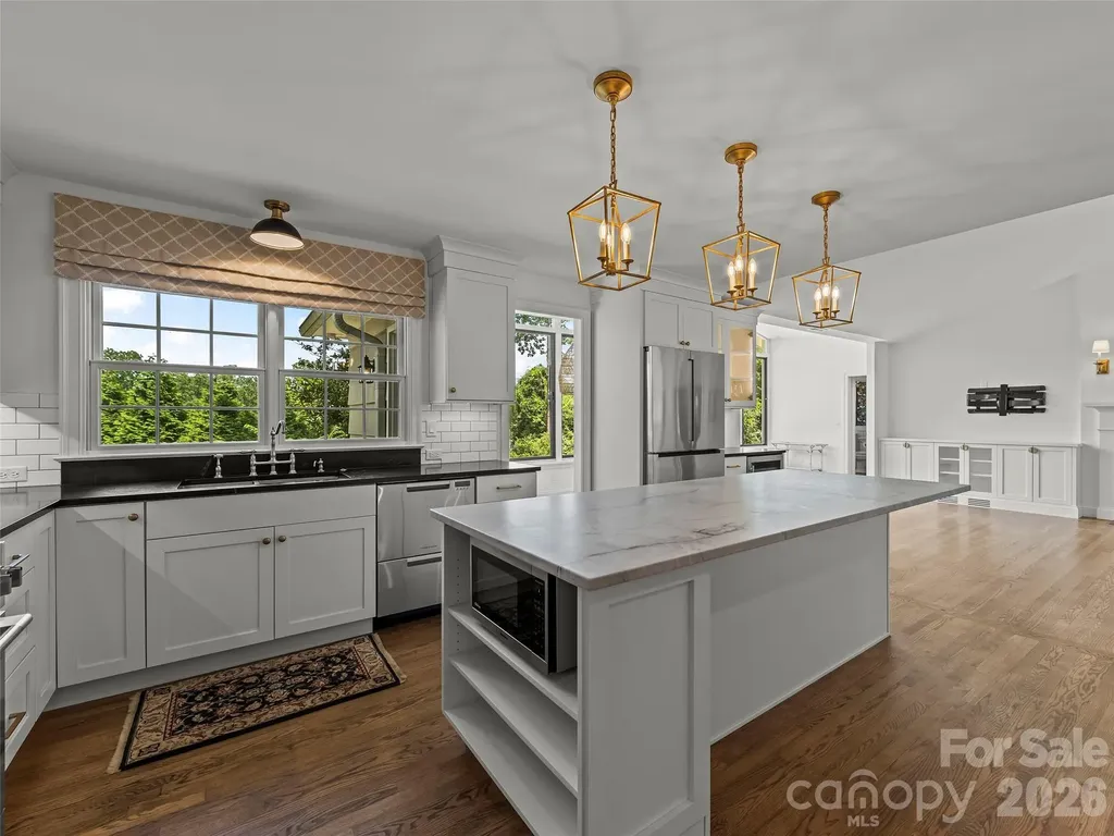 30 White Oak Road Asheville NC 28803