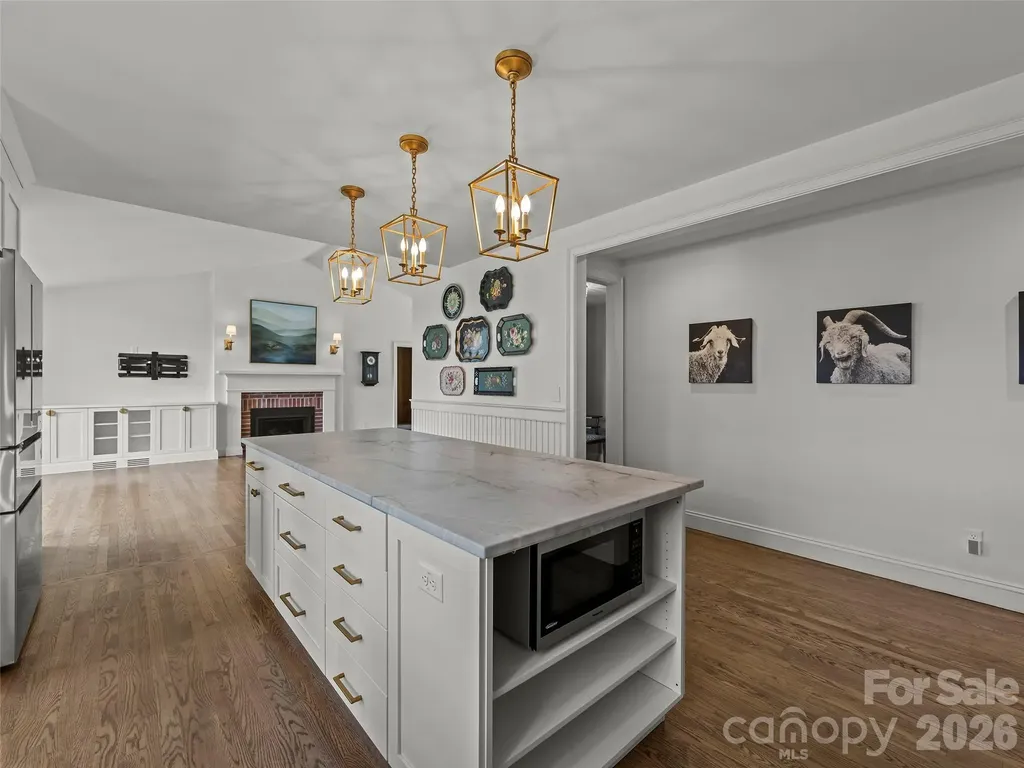 30 White Oak Road Asheville NC 28803