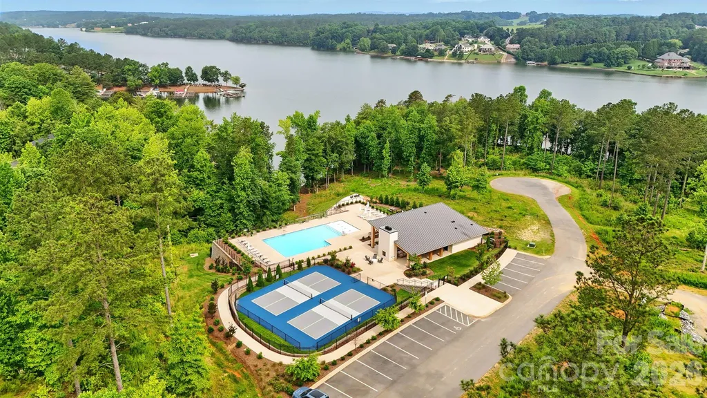 2250 Windom Peak Summit Connelly Springs NC 28612