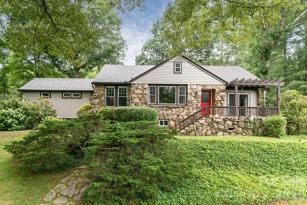 25 Mineral Springs Road Asheville NC 28805