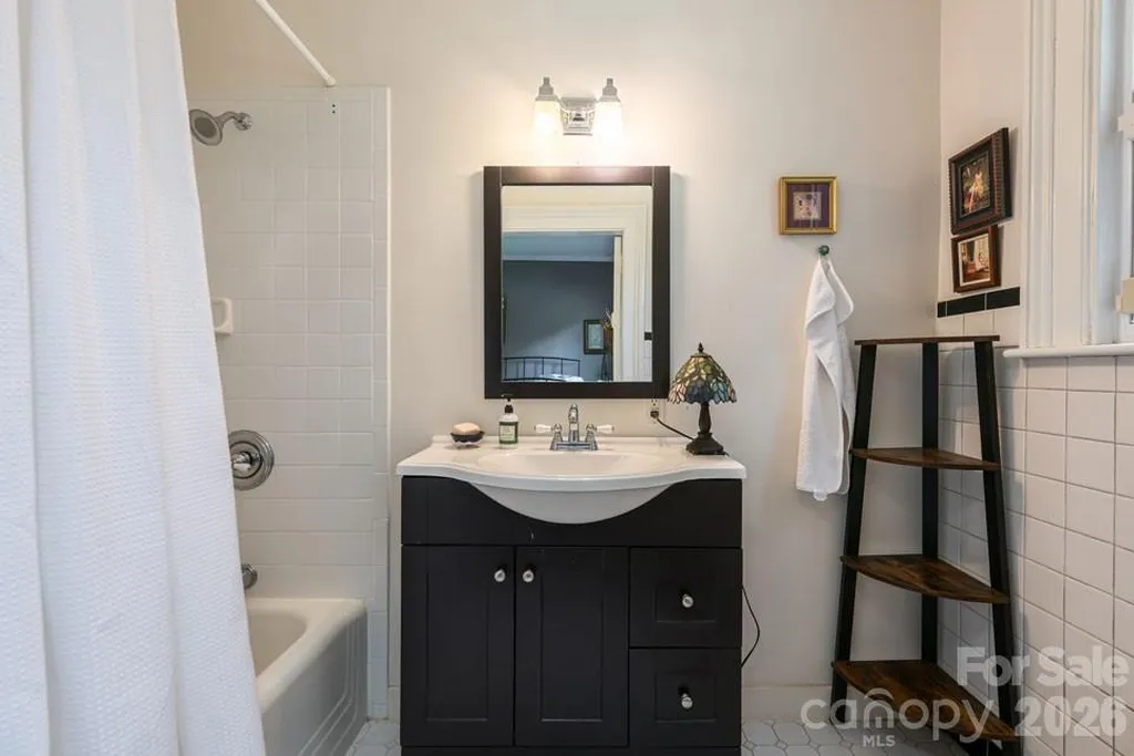 25 Mineral Springs Road Asheville NC 28805