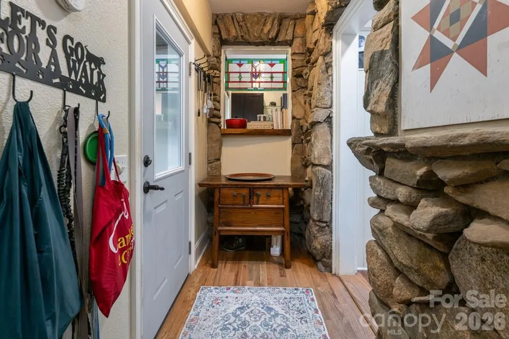 25 Mineral Springs Road Asheville NC 28805