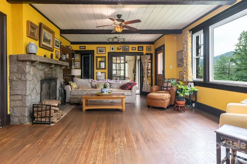 25 Mineral Springs Road Asheville NC 28805