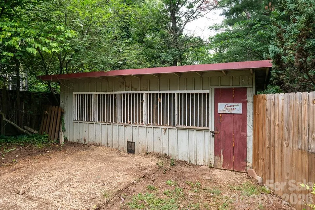 25 Mineral Springs Road Asheville NC 28805