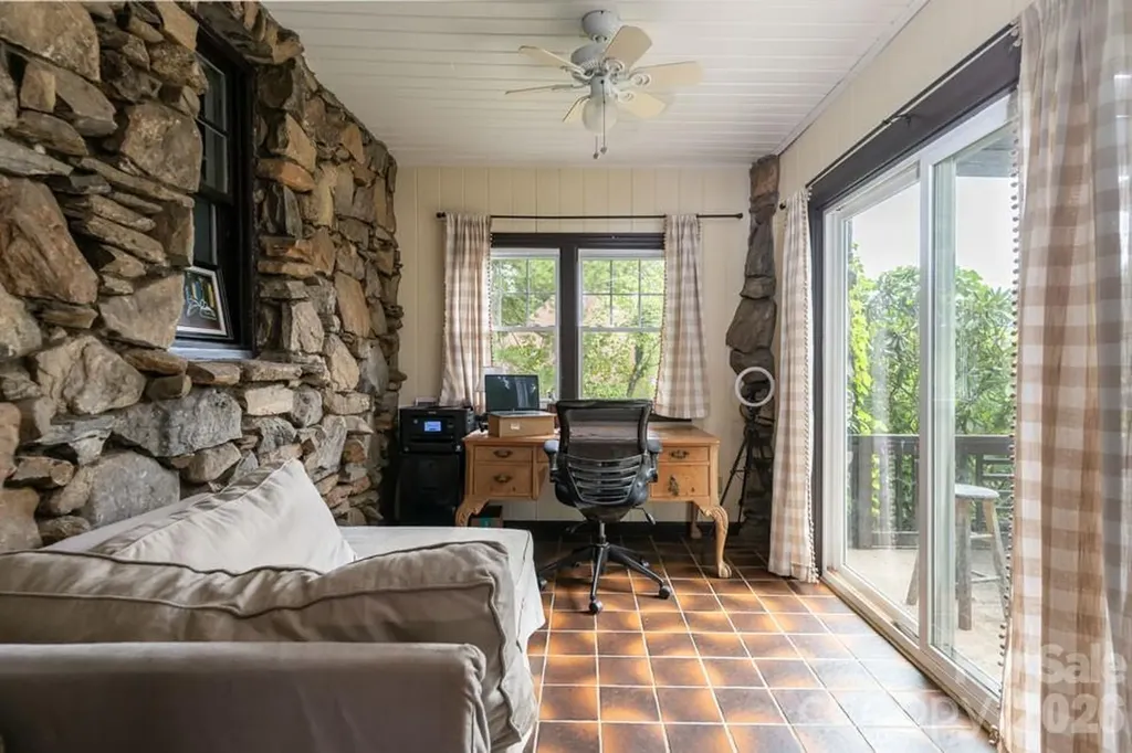 25 Mineral Springs Road Asheville NC 28805