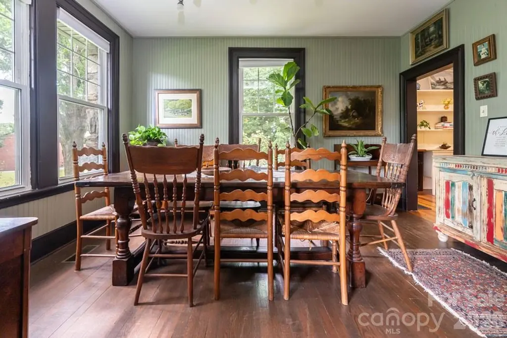 25 Mineral Springs Road Asheville NC 28805