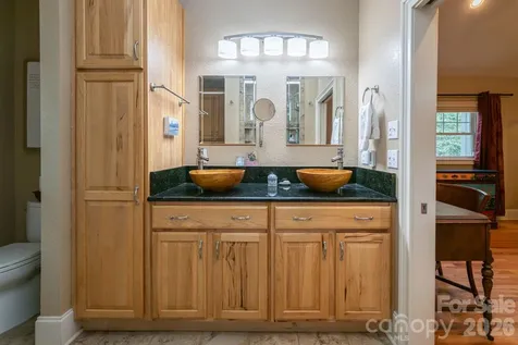 25 Mineral Springs Road Asheville NC 28805