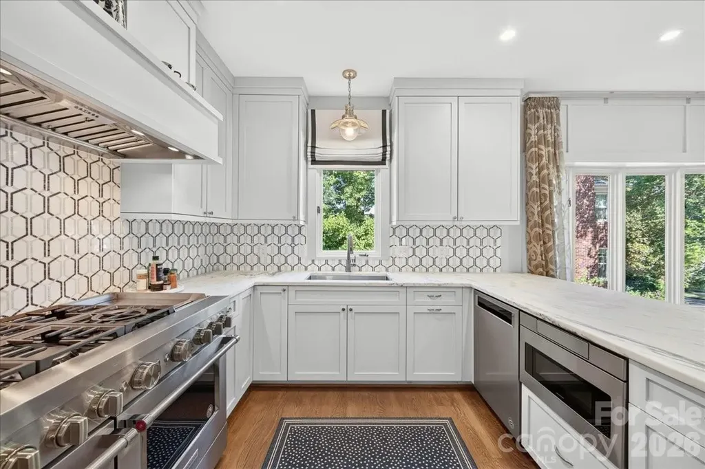201 Hillside Avenue Charlotte NC 28209