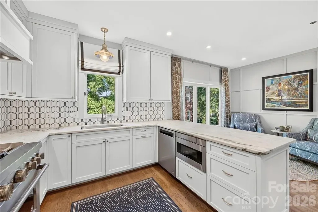 201 Hillside Avenue Charlotte NC 28209