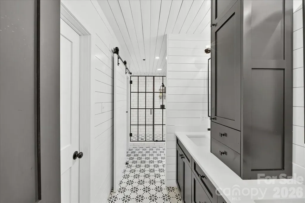 201 Hillside Avenue Charlotte NC 28209