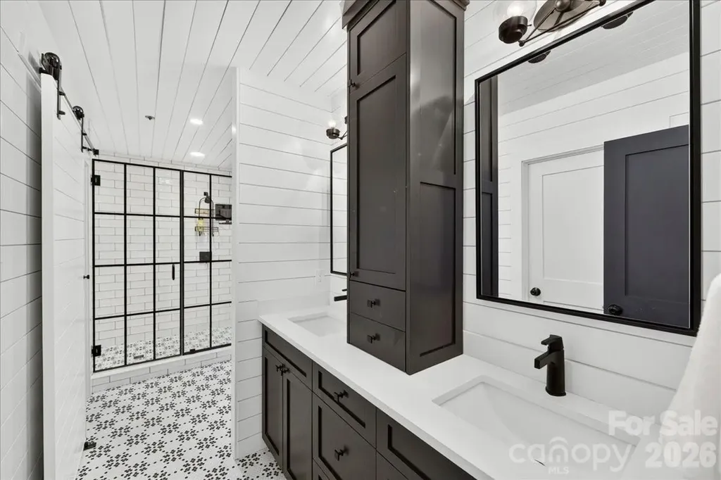 201 Hillside Avenue Charlotte NC 28209