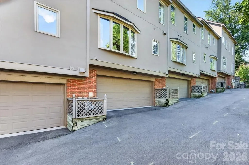 201 Hillside Avenue Charlotte NC 28209