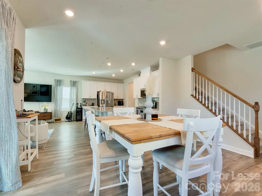 4009 Woodland View Drive Charlotte NC 28215