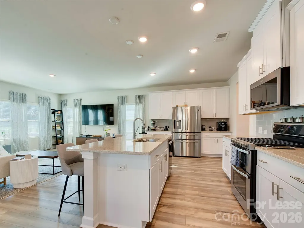 4009 Woodland View Drive Charlotte NC 28215