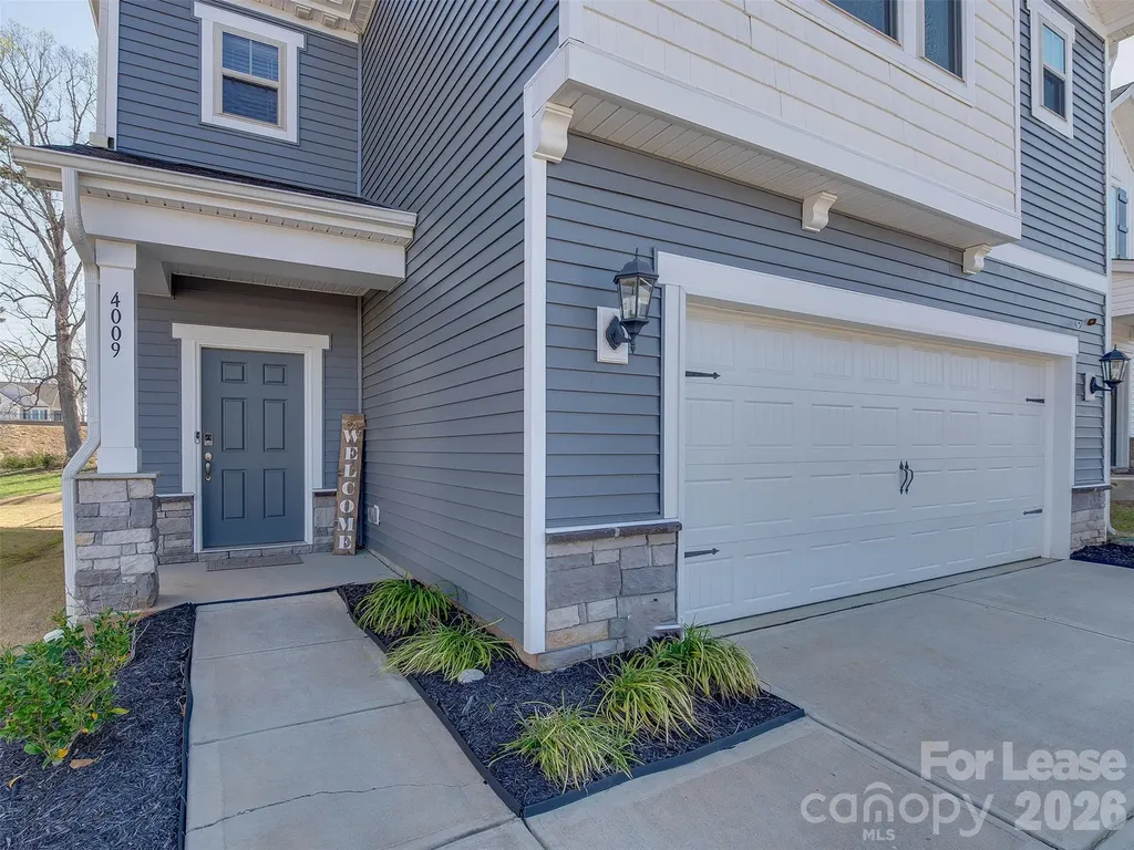 4009 Woodland View Drive Charlotte NC 28215