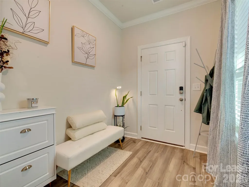 4009 Woodland View Drive Charlotte NC 28215