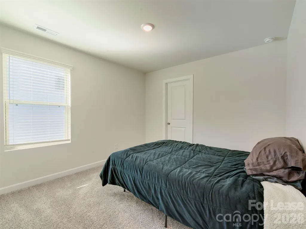 4009 Woodland View Drive Charlotte NC 28215