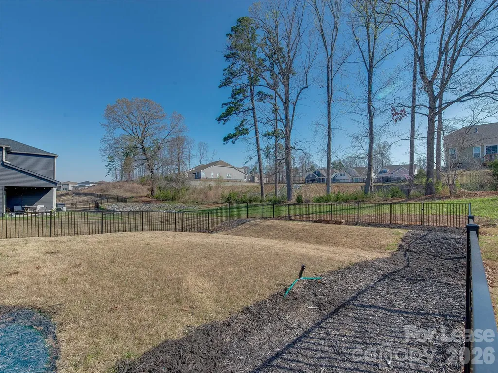 4009 Woodland View Drive Charlotte NC 28215