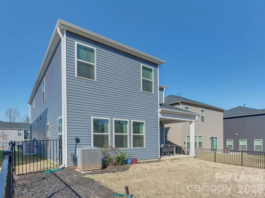 4009 Woodland View Drive Charlotte NC 28215