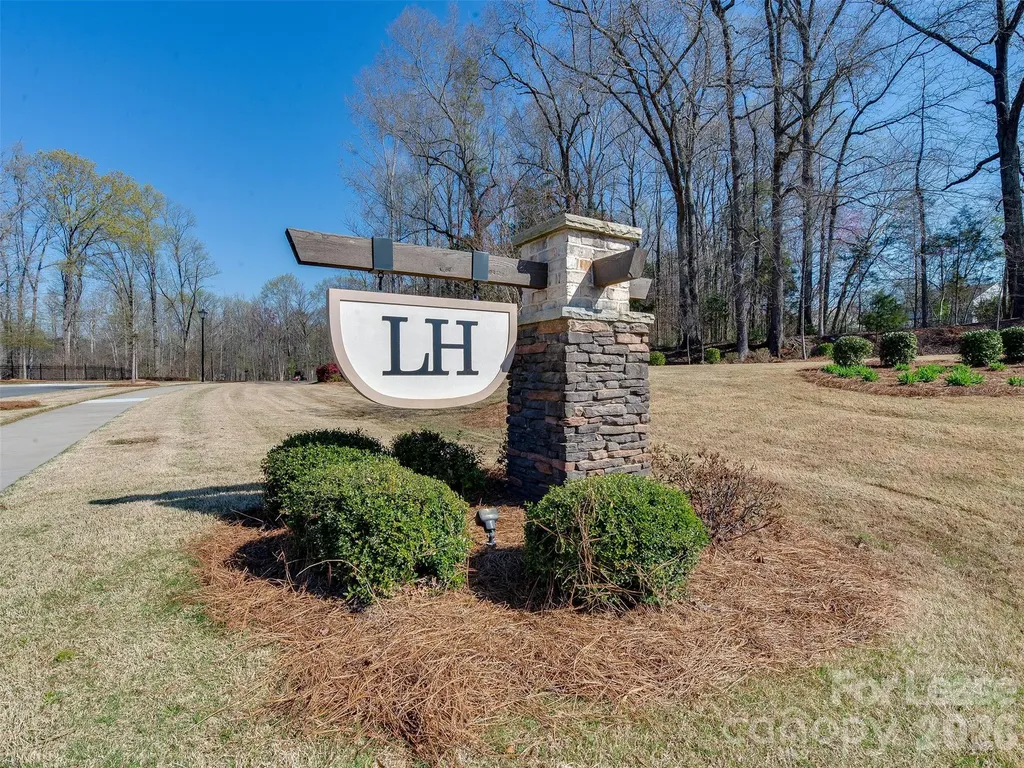 4009 Woodland View Drive Charlotte NC 28215