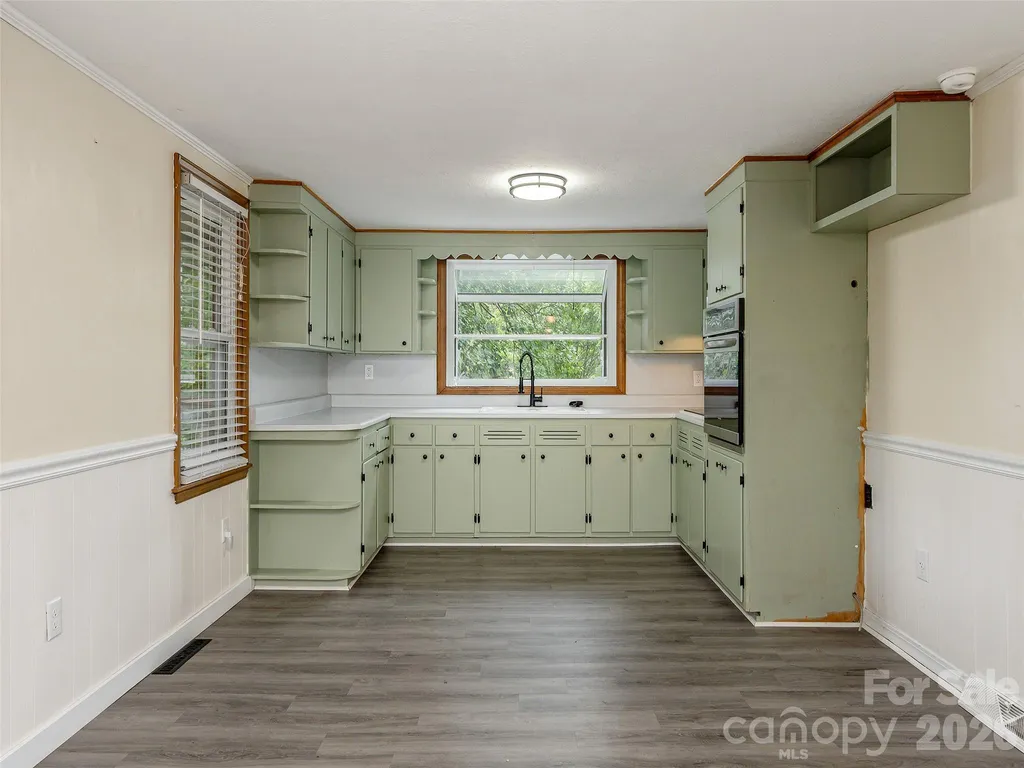 340 Mauney Cove Waynesville NC 28786