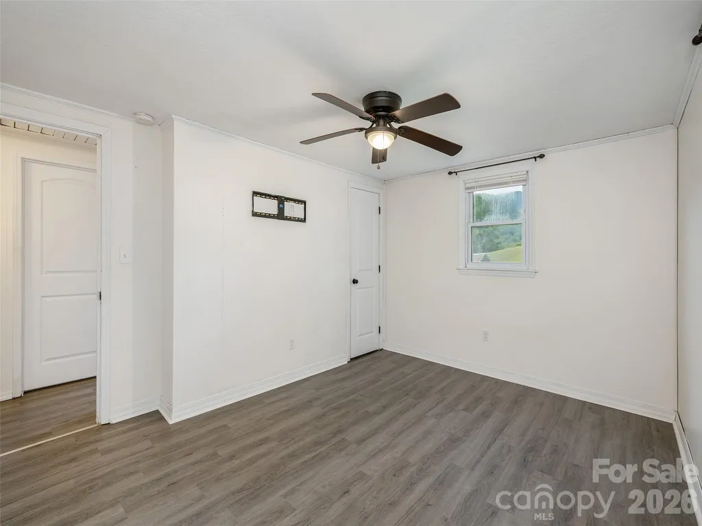 340 Mauney Cove Waynesville NC 28786