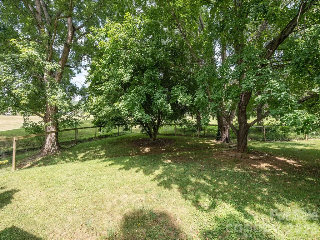 340 Mauney Cove Waynesville NC 28786