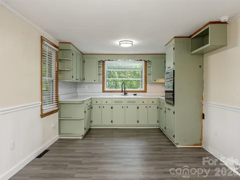 340 Mauney Cove Waynesville NC 28786