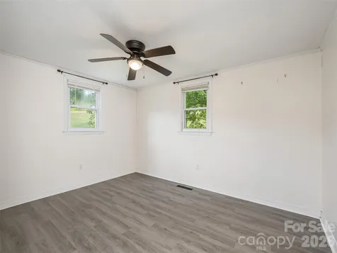 340 Mauney Cove Waynesville NC 28786