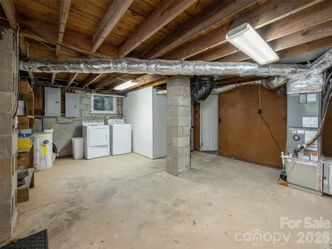 340 Mauney Cove Waynesville NC 28786