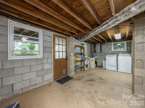 340 Mauney Cove Waynesville NC 28786