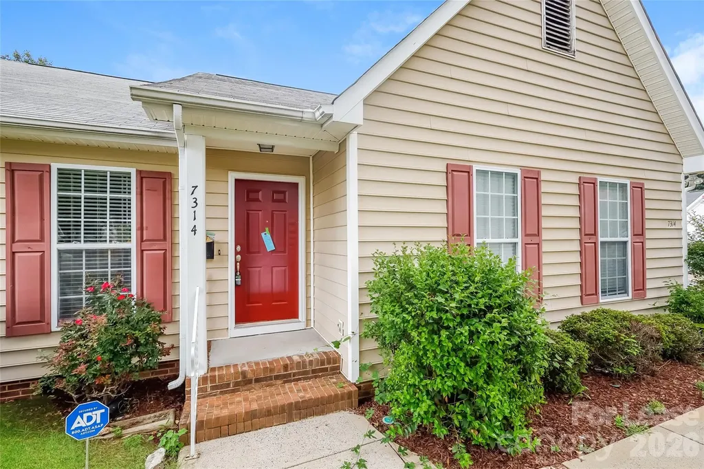 7314 Mapleridge Drive Charlotte NC 28210