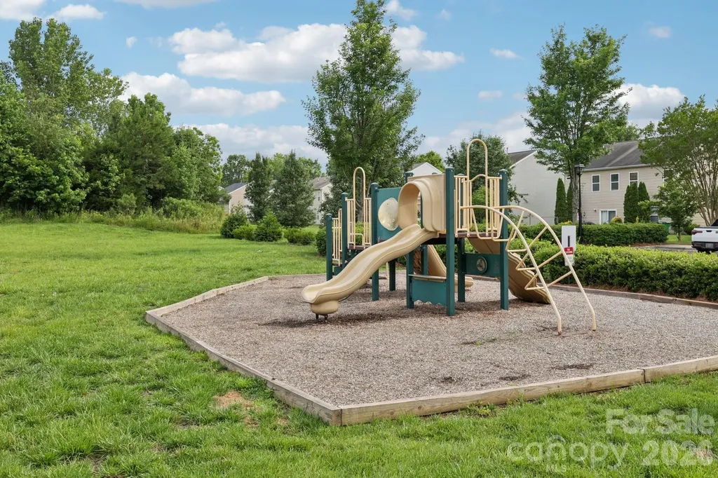 5226 Coffeeberry Lane Charlotte NC 28227