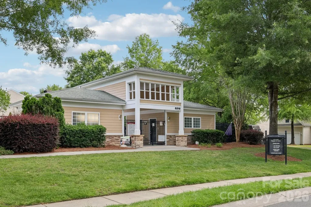 5226 Coffeeberry Lane Charlotte NC 28227