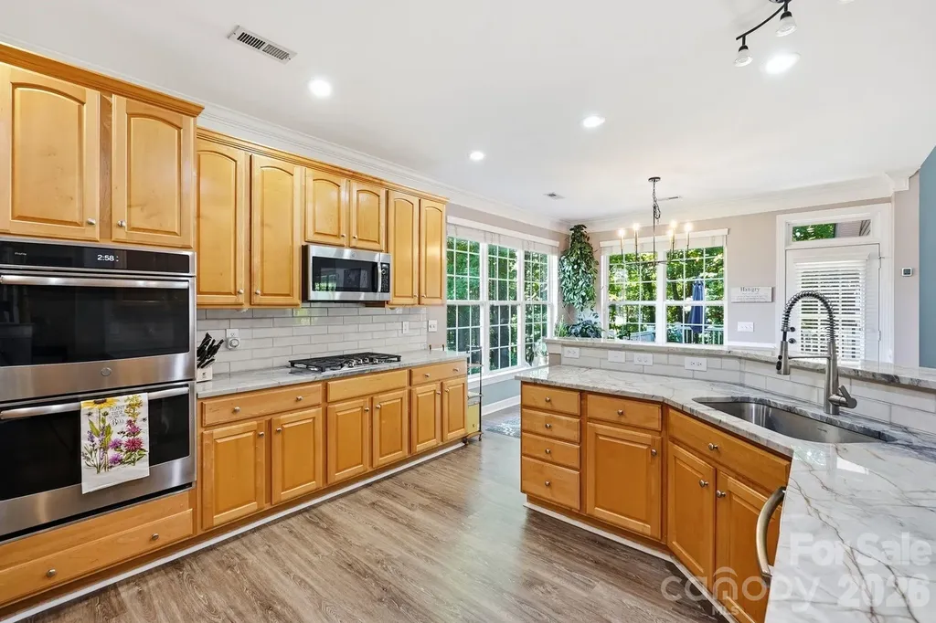 6121 Lostgate Lane Waxhaw NC 28173