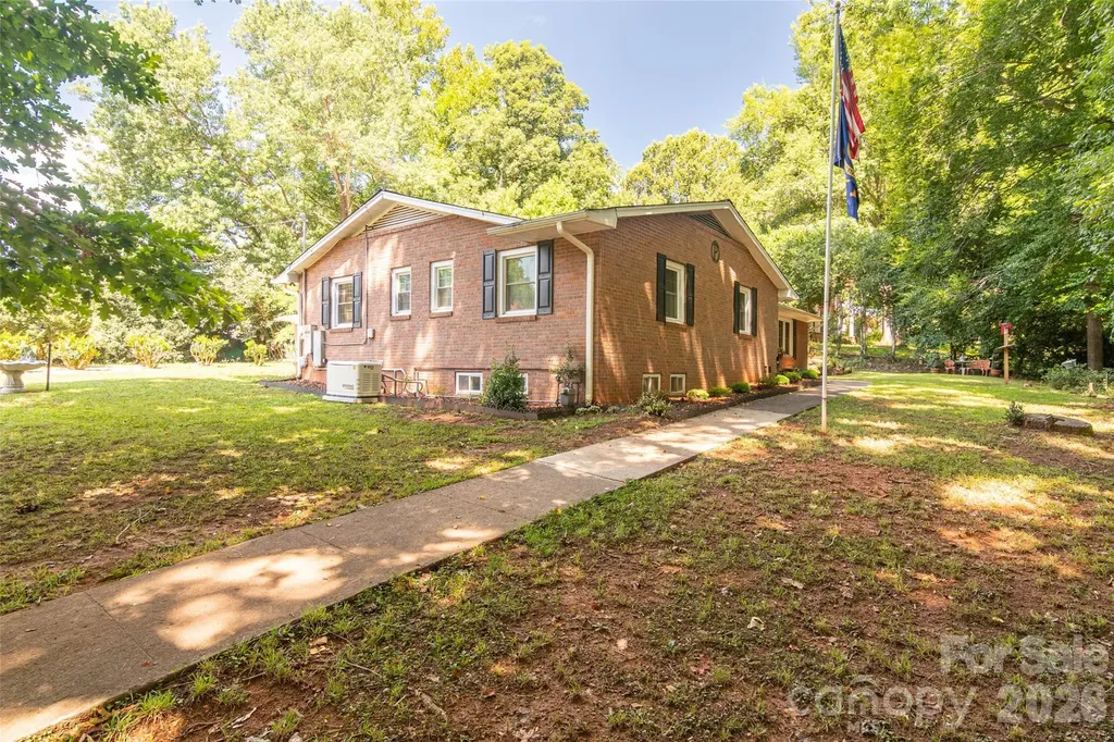 324 Country Club Circle Shelby NC 28150