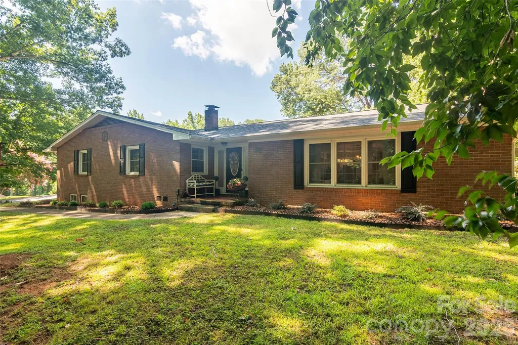324 Country Club Circle Shelby NC 28150