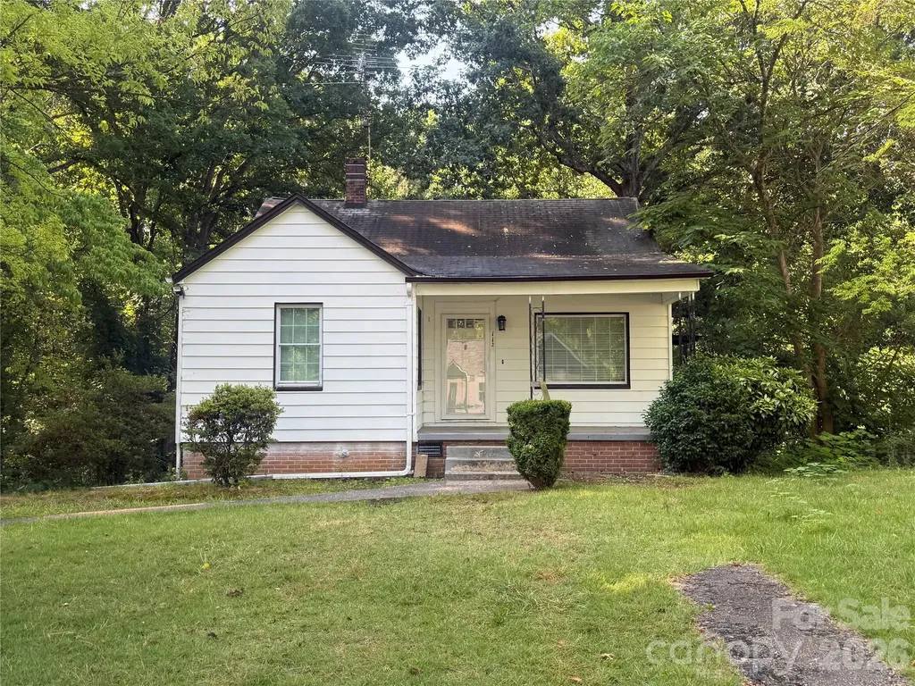 112 10th Avenue SE Hickory NC 28602