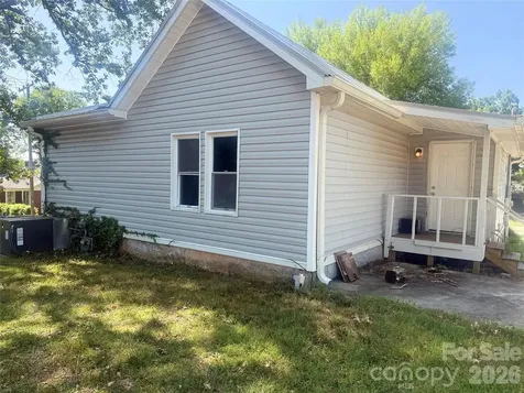 618 S Center Street Hickory NC 28602