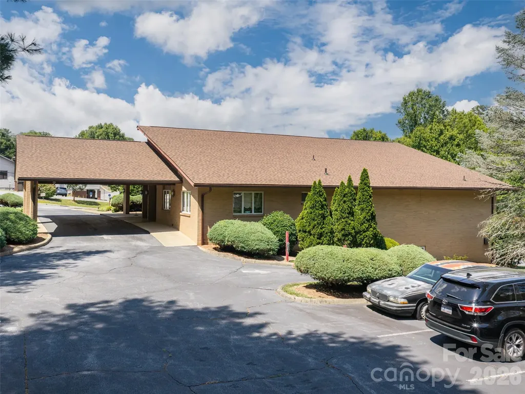60 Phifer Street Asheville NC 28801