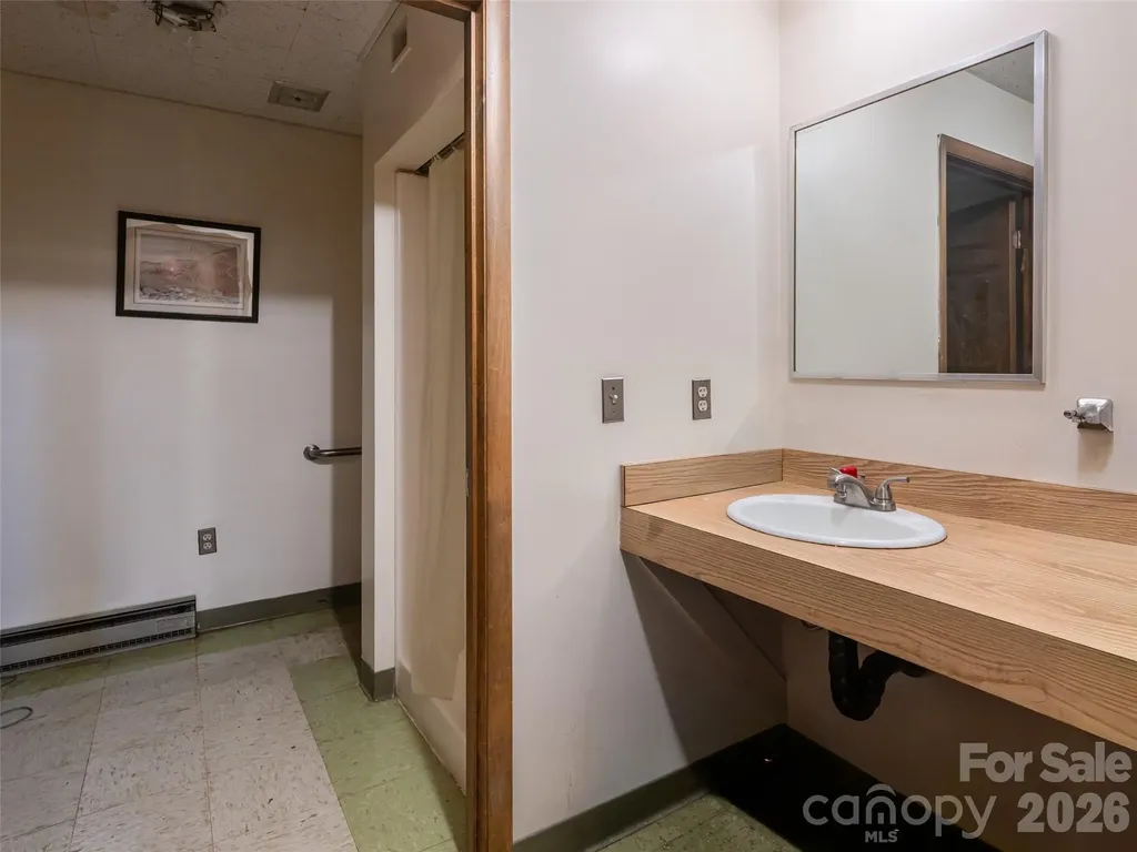 60 Phifer Street Asheville NC 28801