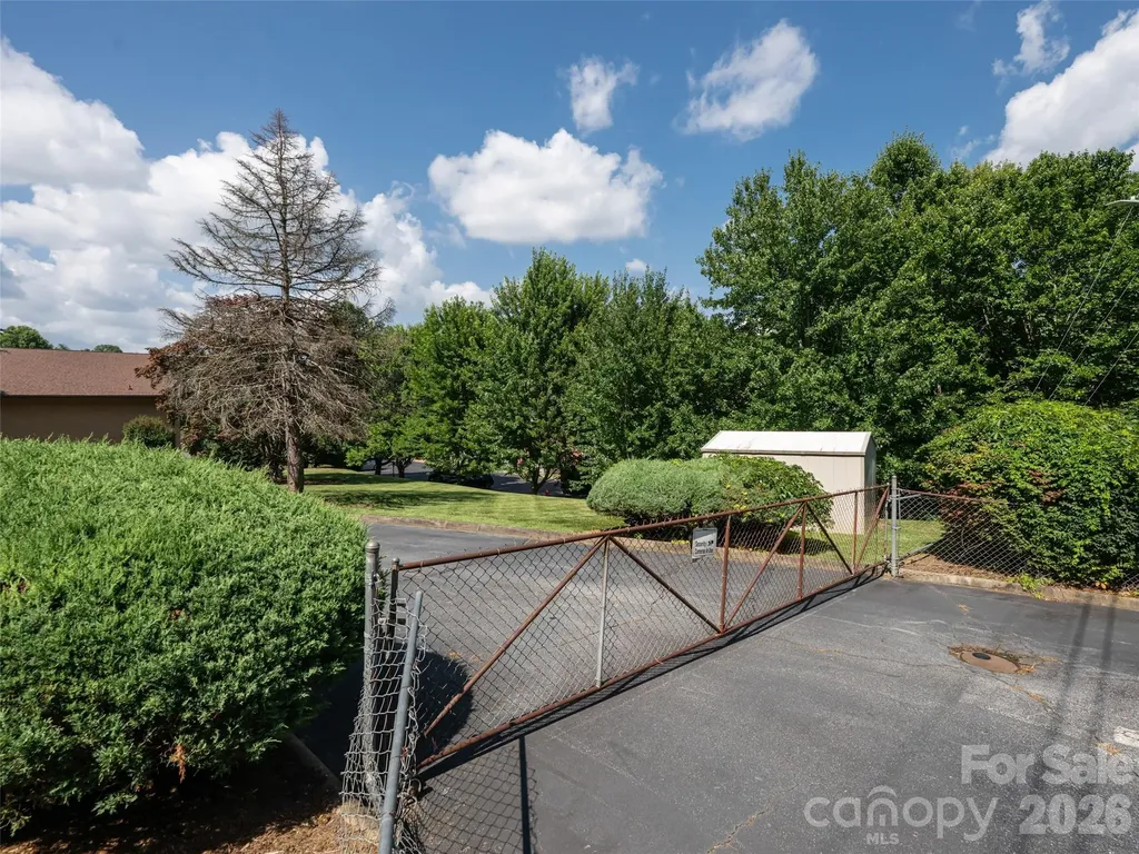 60 Phifer Street Asheville NC 28801