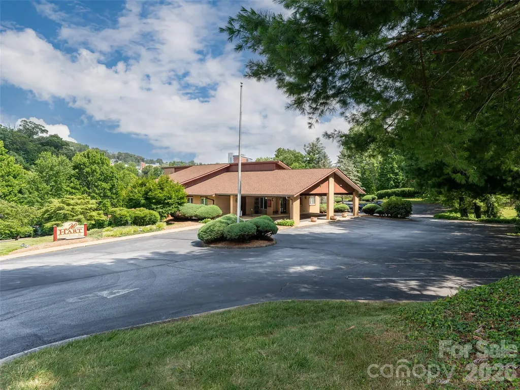 60 Phifer Street Asheville NC 28801